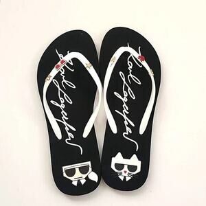 KARL LAGERFELD PARIS ZONNY FLIP FLOP SANDALS WITH CHARMS NWT